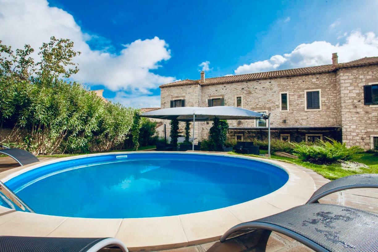 Bed & Breakfast Borgo Antico Xix Sec. *